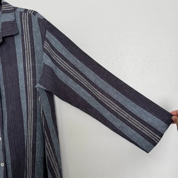 Bryn Walker Linen Shirt Women’s Medium Oversized Blue Stripe Pearl Made In USA - Picture 5 of 13